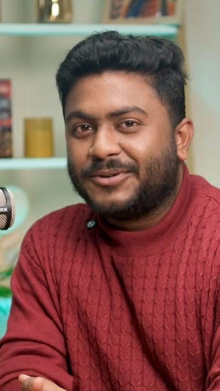 Vayu desk - Host cam